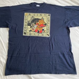 EUC navy Rainy Days London England tee, size L.